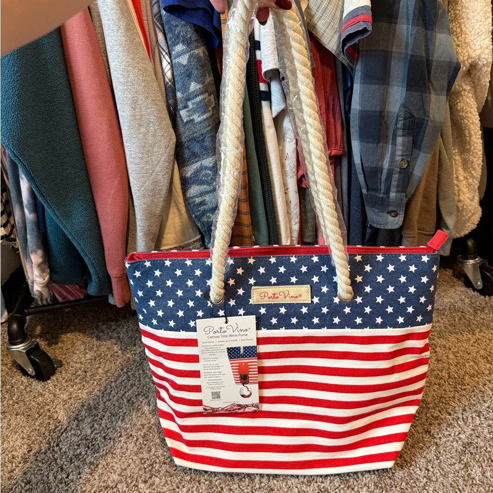 NWT PortoVino Wine Purse with Hidden Spout 🇺🇸